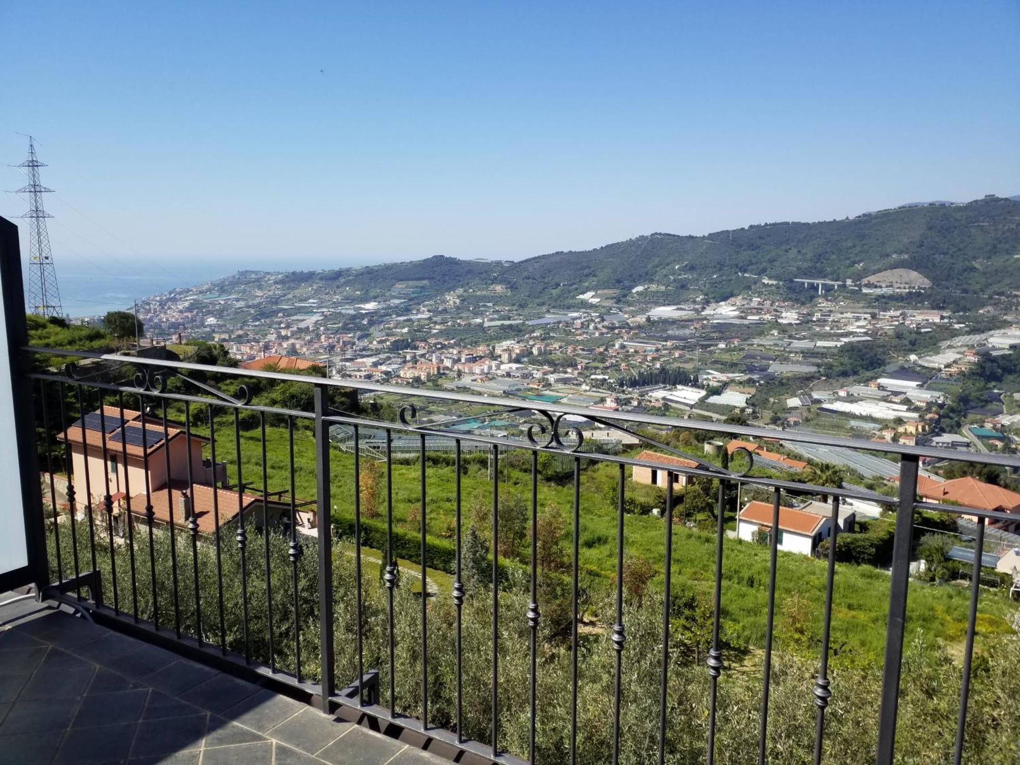 卡斯泰拉罗La Vista Del Poggio住宿加早餐旅馆 外观 照片